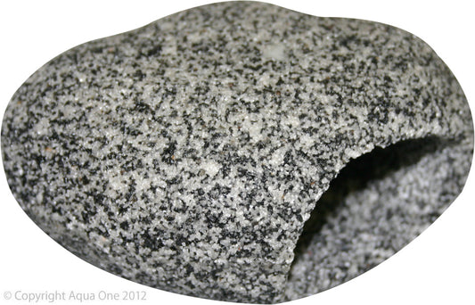 Aqua One Cave round granite medium