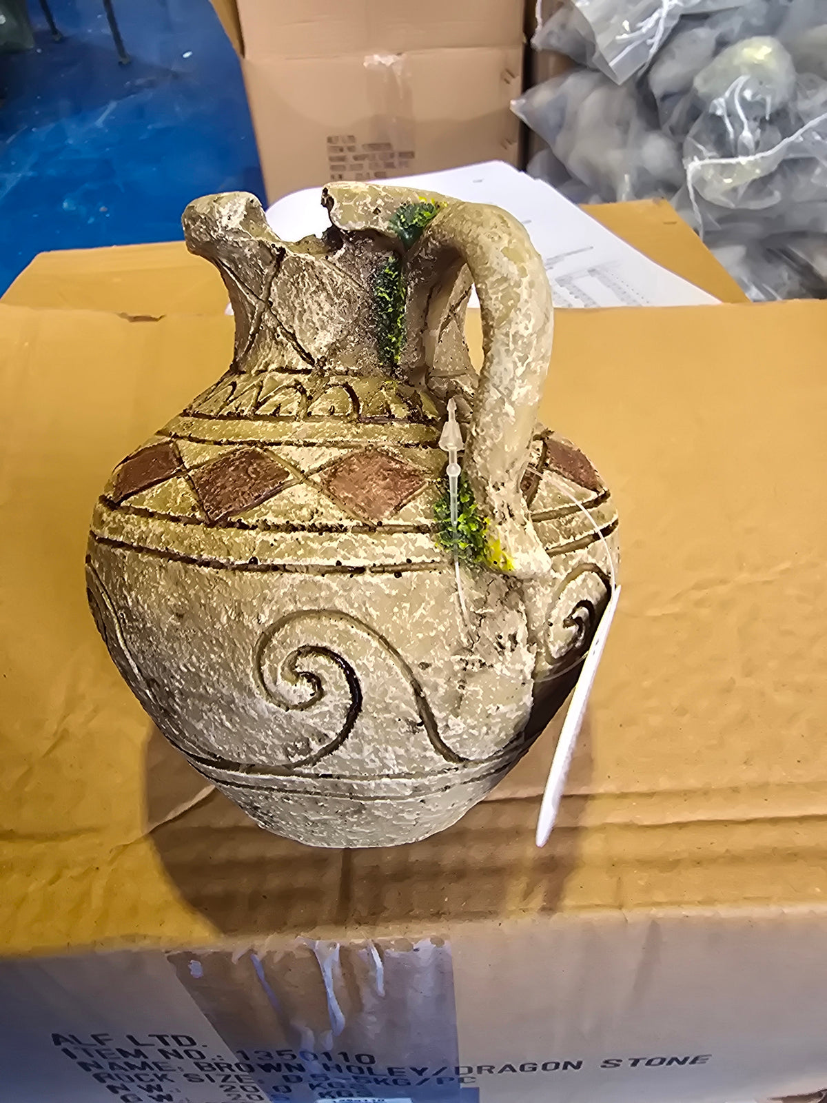 Hugo Ornate Jar 13x10x12cm