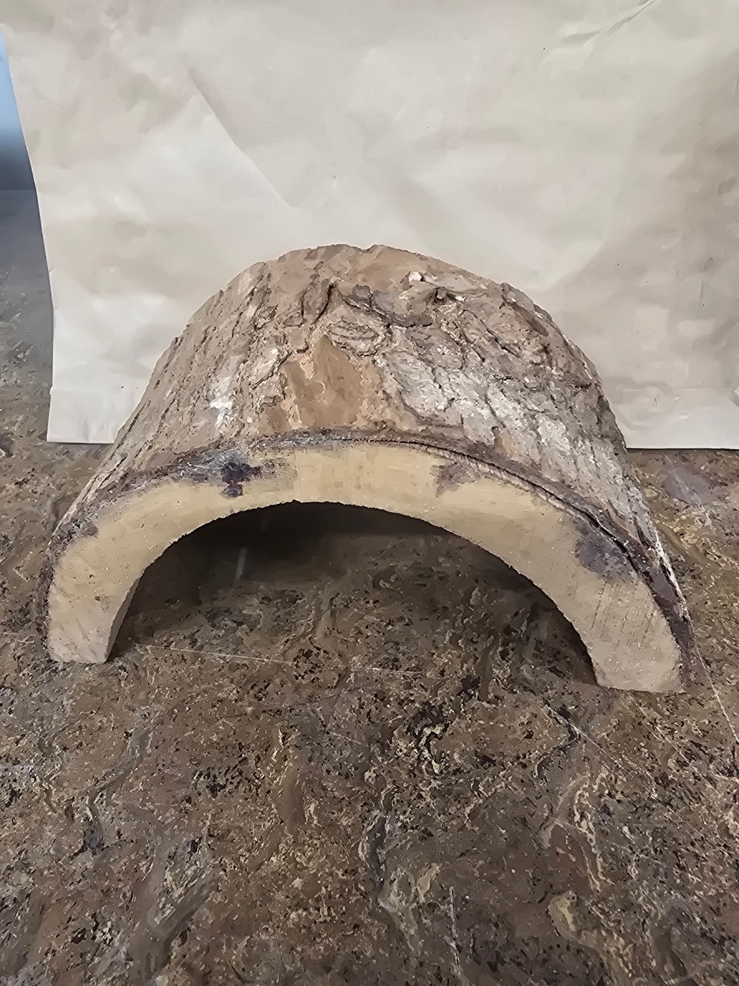 Pr wooden hide medium